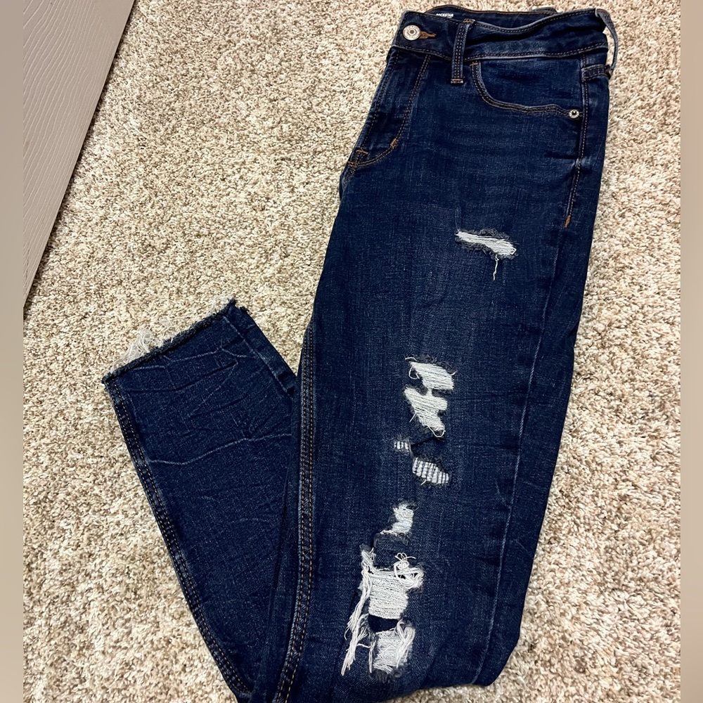 Dark Ripped Jeans